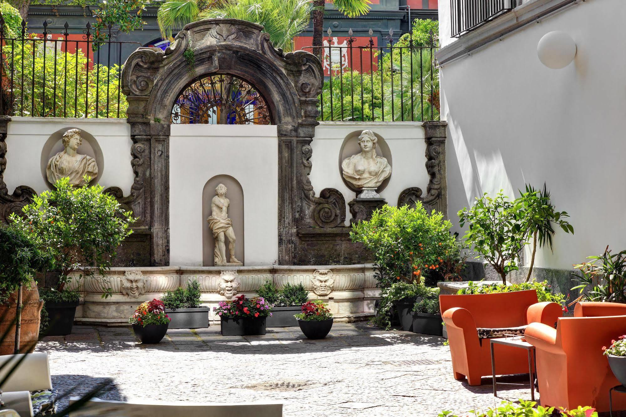 Hotel Piazza Bellini & Apartments Napoli Eksteriør billede